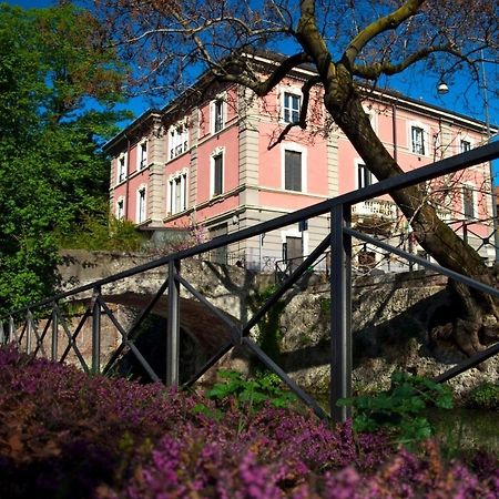 Trilocale In Villa Signorile Milano Exterior foto