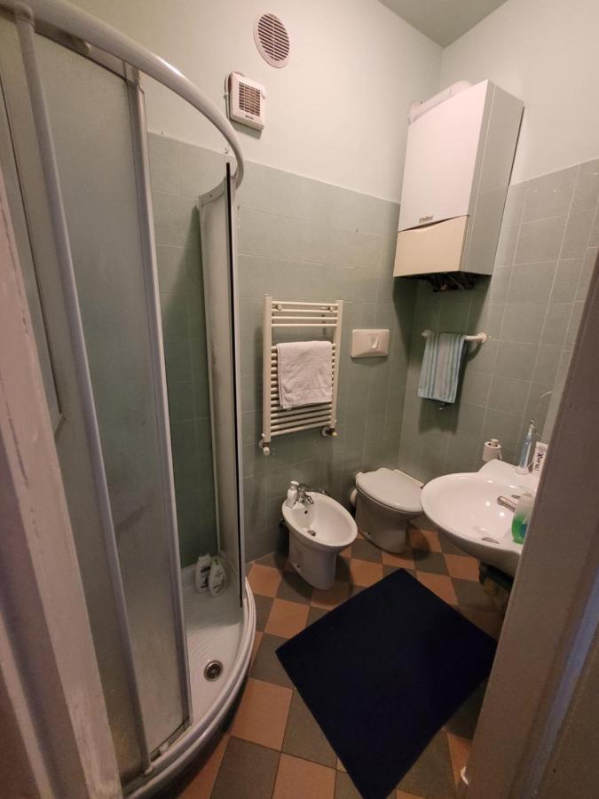 Trilocale In Villa Signorile Milano Exterior foto
