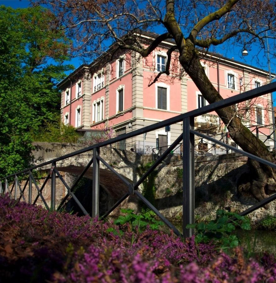 Trilocale In Villa Signorile Milano Exterior foto